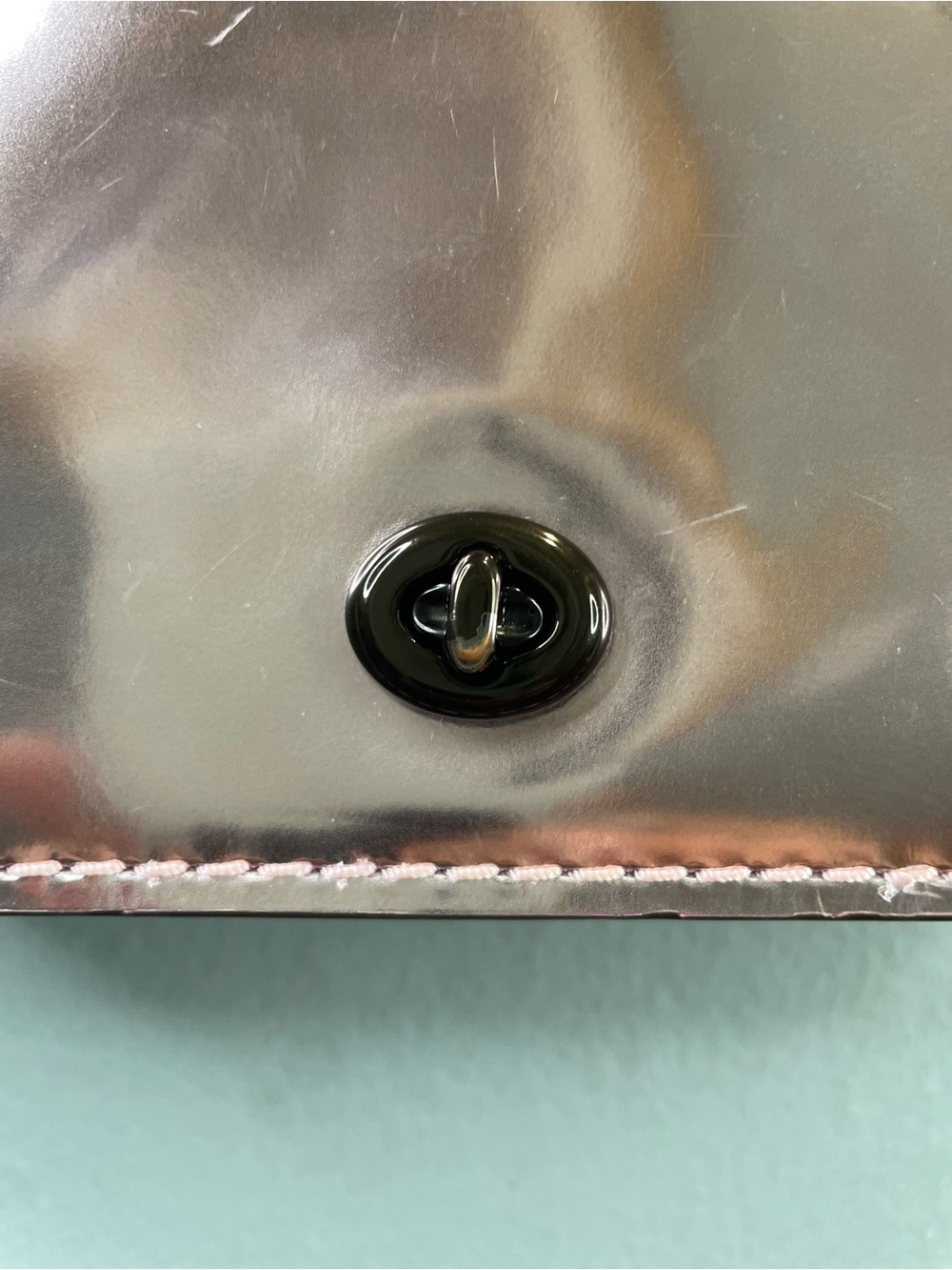 Coach Metallic Rose 1941 Dinky - Picture 5 of 15
